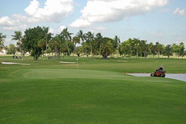 Golf Course Maintenance in Panama City Beach
