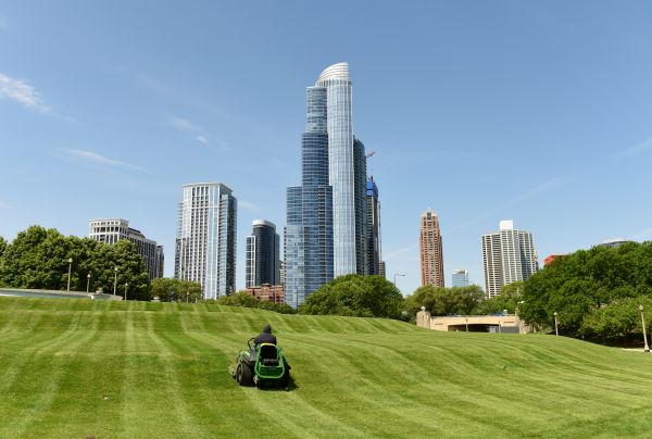 Cost of Corporate Lawn Mowing in Panama City Beach