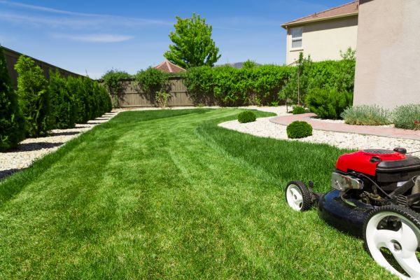 Residential Lawn Mowing in Panama City Beach