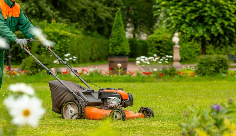 Experienced Lawn Technicians